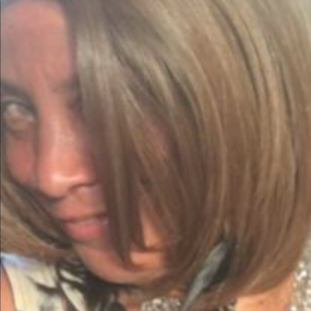 Meet your Posher, Ramona